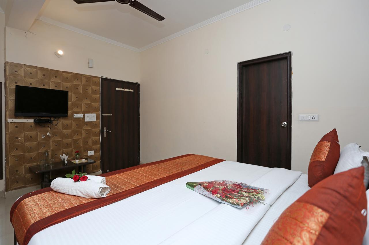 Hotel Avalon New Delhi Exterior photo