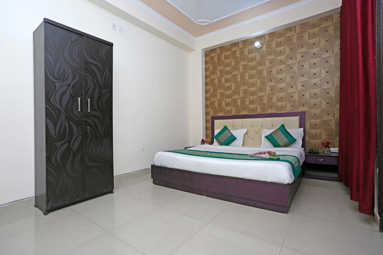 Hotel Avalon New Delhi Exterior photo